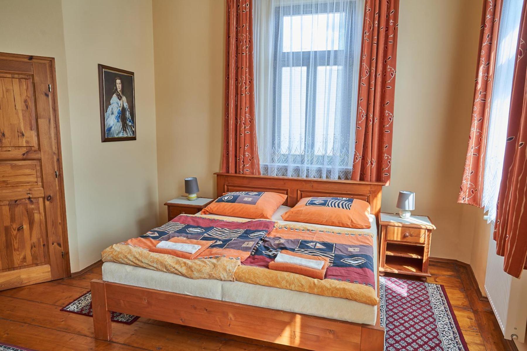 Pension Ulrika - Ubytovani Pod Hradem Loket ภายนอก รูปภาพ